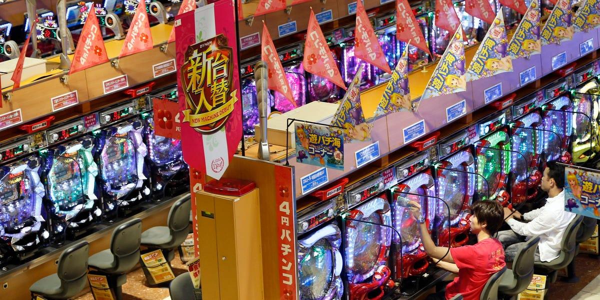 Японские игровые автоматы с шариками игровые автоматы на 21 линию